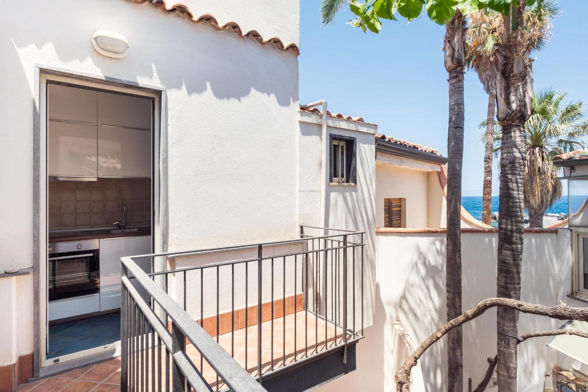 Blue54 - Pozzillo Sul Mare Fra L'Etna E Taormina Villa Luaran gambar
