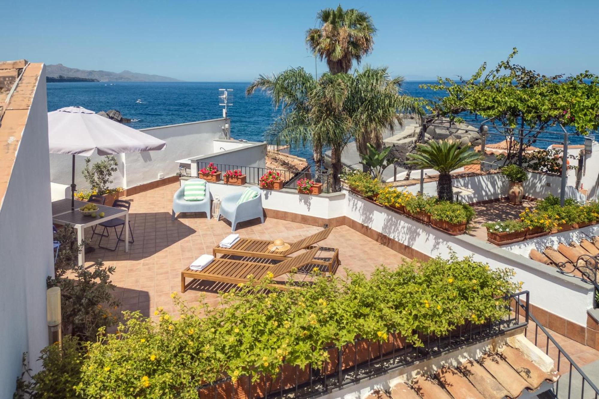 Blue54 - Pozzillo Sul Mare Fra L'Etna E Taormina Villa Luaran gambar