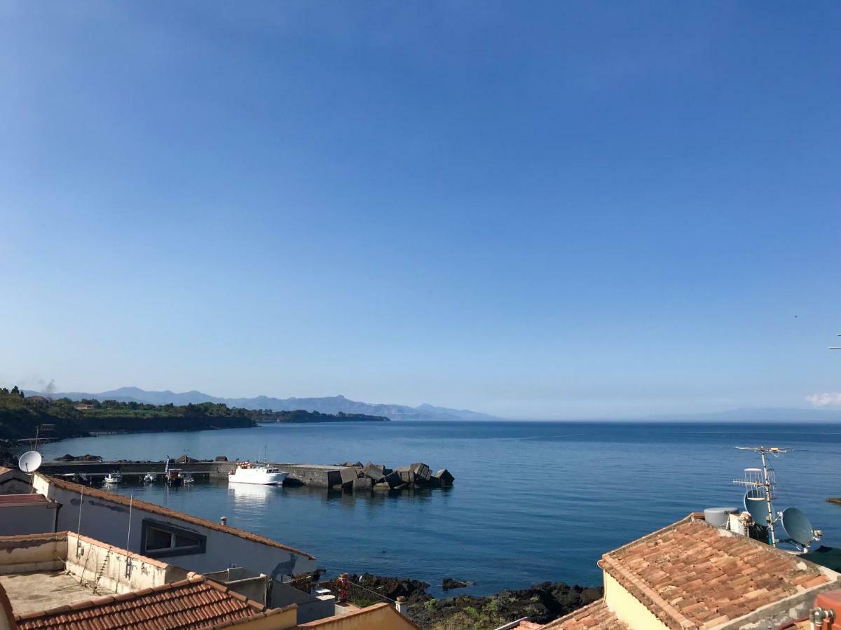 Blue54 - Pozzillo Sul Mare Fra L'Etna E Taormina Villa Luaran gambar